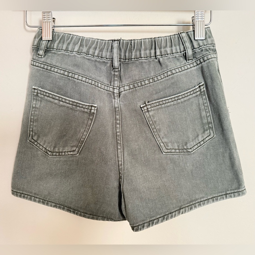 Cotton-On Kids Girls Olive Green Denim Shorts - Size 8 - Picture 2 of 3
